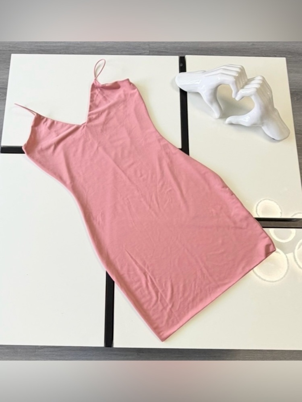 Love Tree Pink V-Neck Bodycon Mini Dress - Size S / Small - Picture 4 of 9